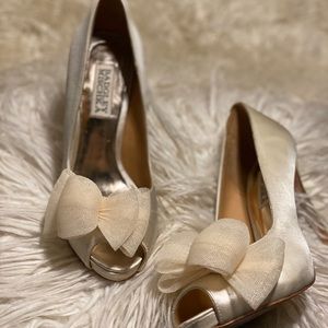 Badgley Mischka Satin Shoes